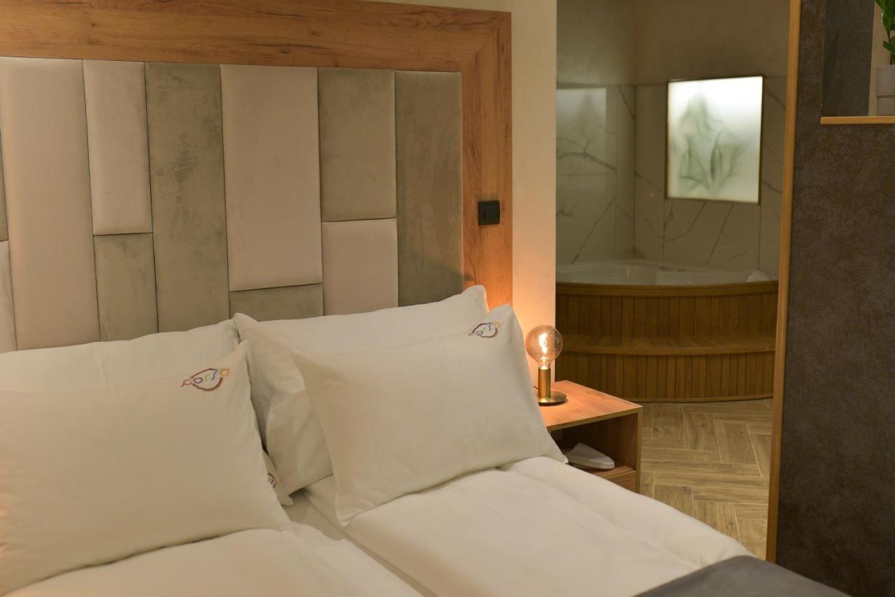 Corso Rooms City Centre Novi Sad Dış mekan fotoğraf